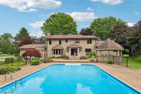 1006 Traci Lane Copley OH 44321