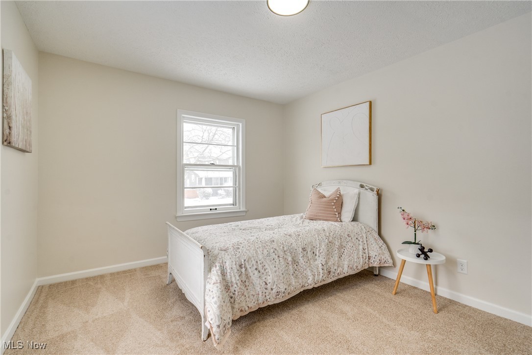 2079 12th Street SW Akron OH 44314