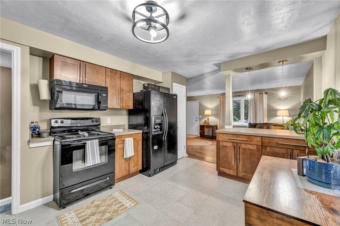653 Lucille Drive Elyria OH 44035