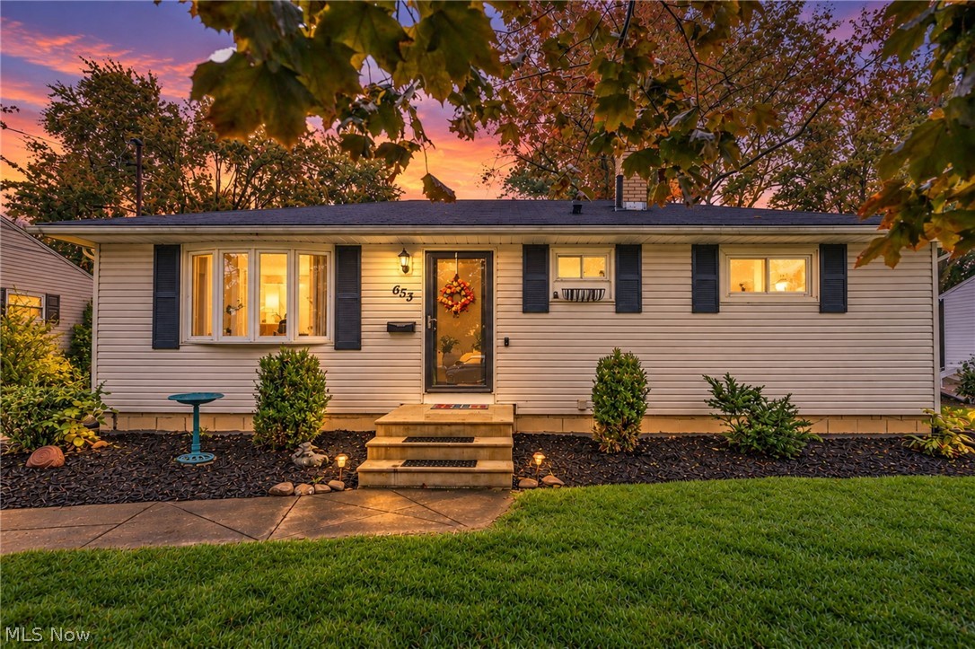 653 Lucille Drive Elyria OH 44035
