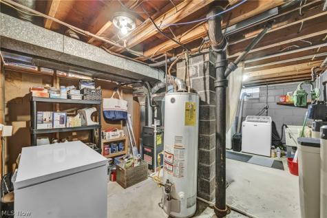 653 Lucille Drive Elyria OH 44035