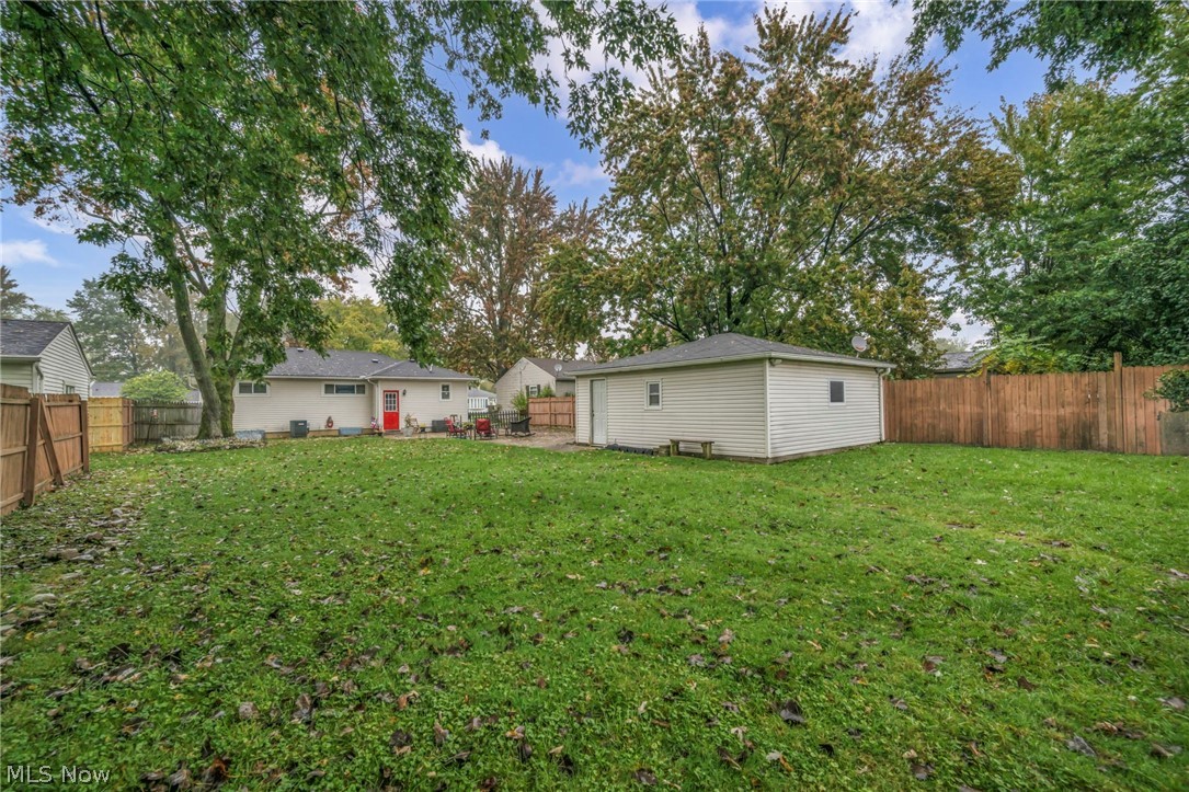 653 Lucille Drive Elyria OH 44035