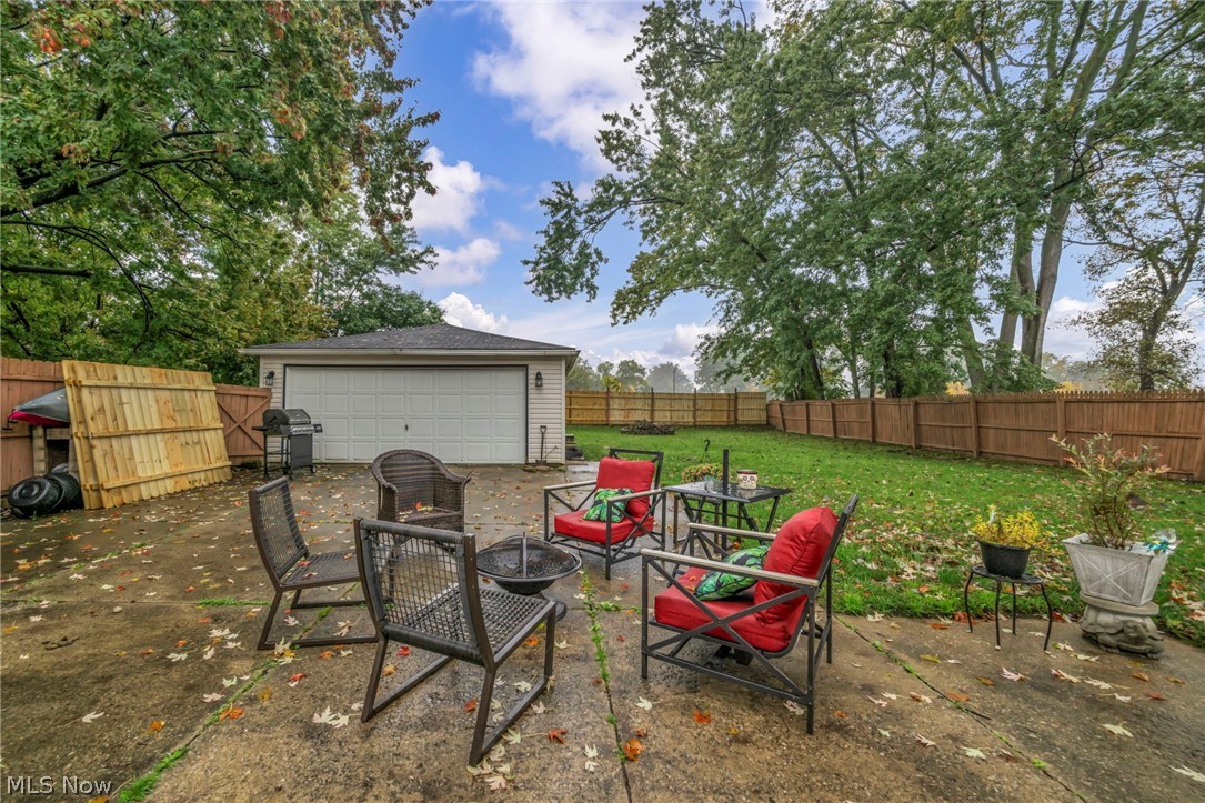 653 Lucille Drive Elyria OH 44035