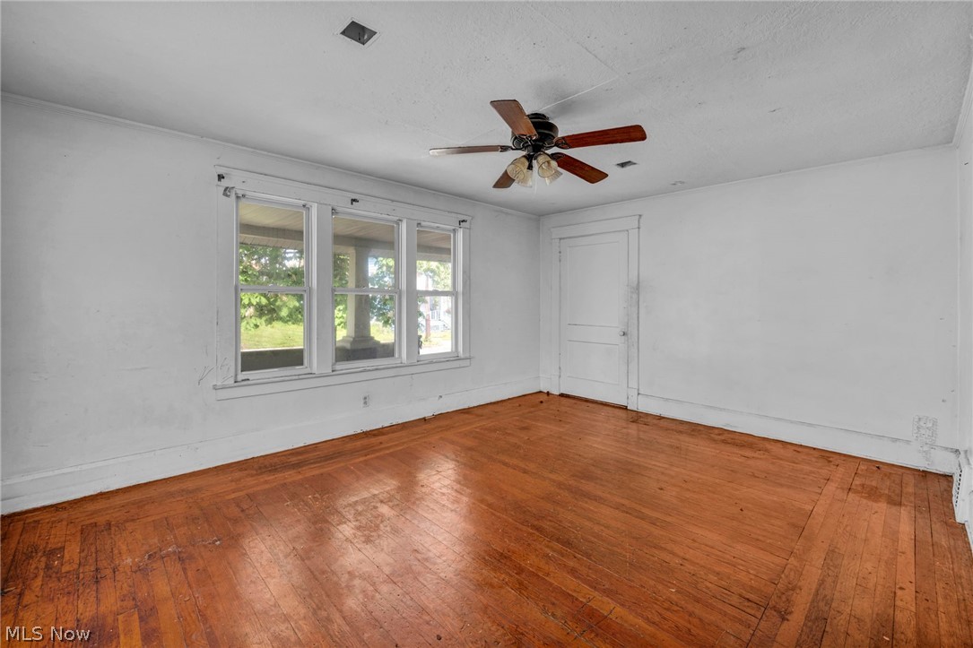 132 Irondale Street Elyria OH 44035
