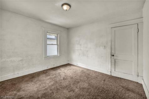 132 Irondale Street Elyria OH 44035