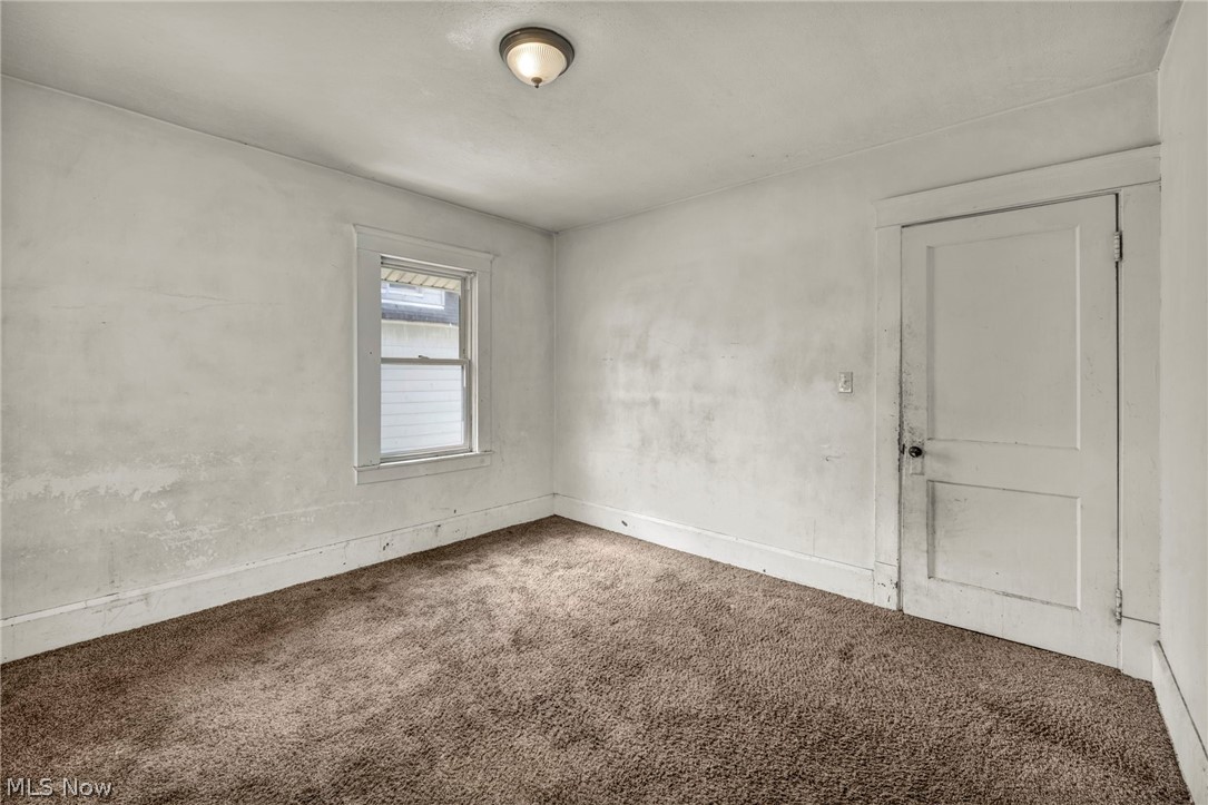 132 Irondale Street Elyria OH 44035