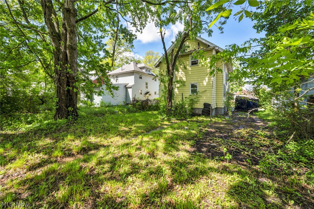 132 Irondale Street Elyria OH 44035