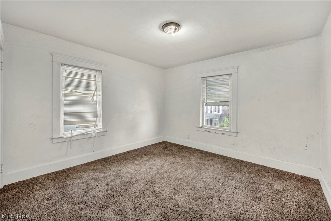 132 Irondale Street Elyria OH 44035