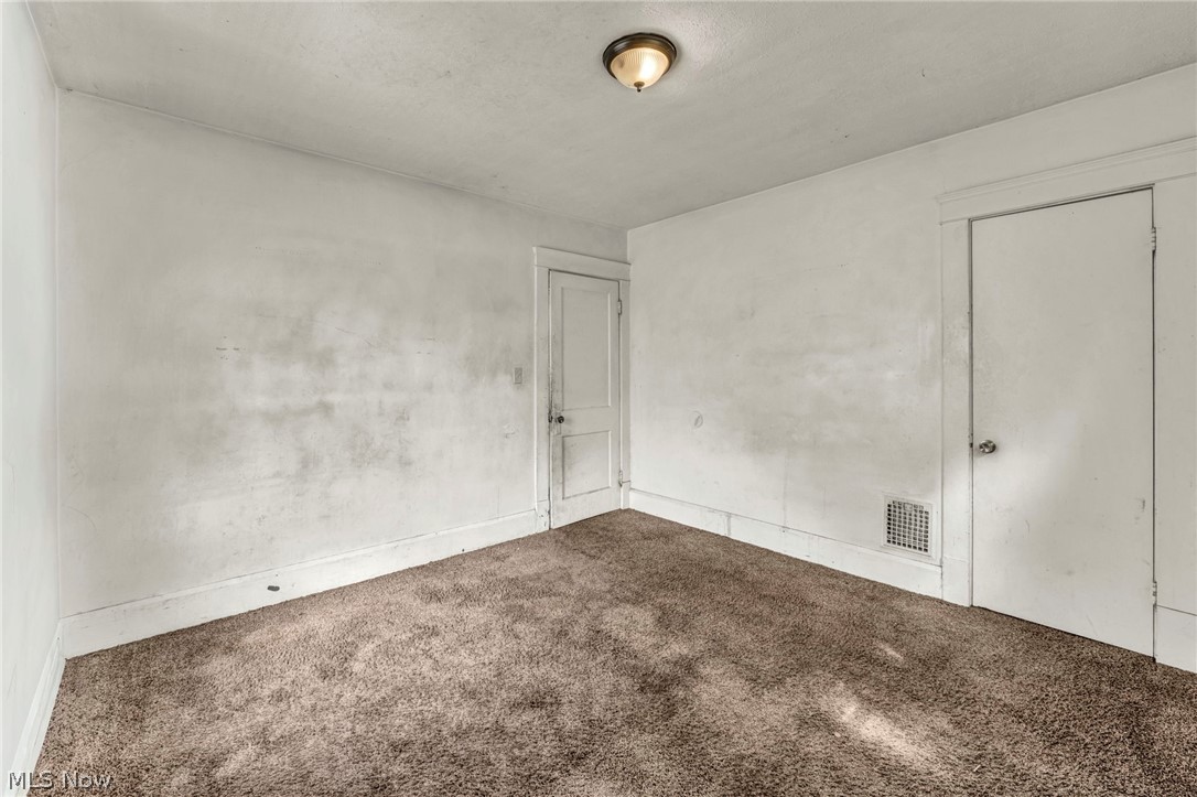 132 Irondale Street Elyria OH 44035