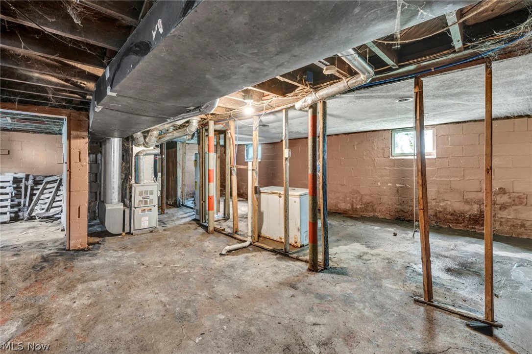 132 Irondale Street Elyria OH 44035