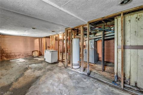 132 Irondale Street Elyria OH 44035