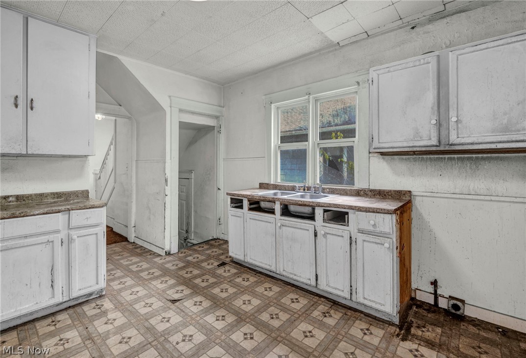 132 Irondale Street Elyria OH 44035