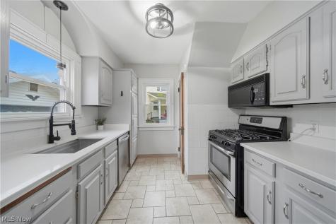 4128 Princeton Avenue NW Massillon OH 44646