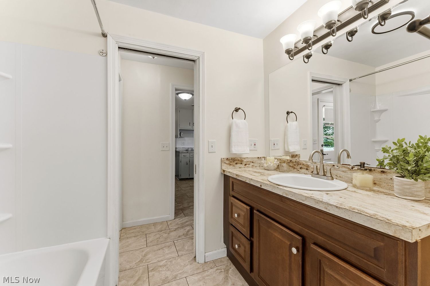 3090 Summit Road Ravenna OH 44266