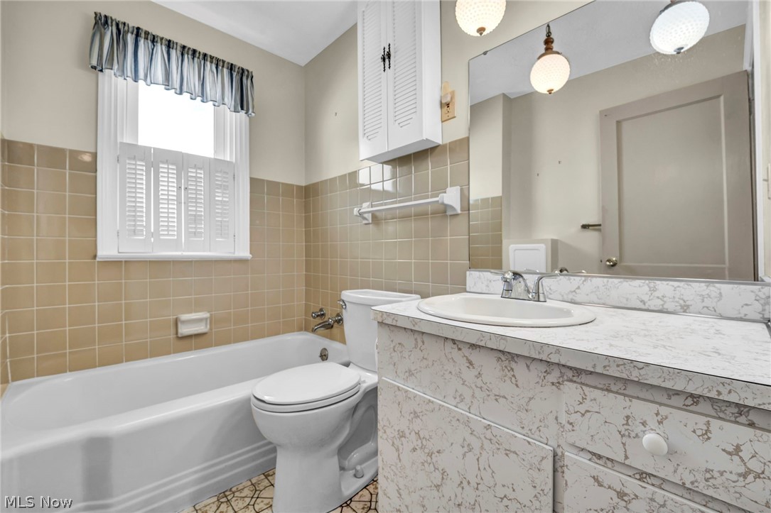 4260 Buckeye Avenue Willoughby OH 44094