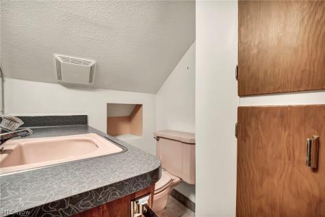 4260 Buckeye Avenue Willoughby OH 44094