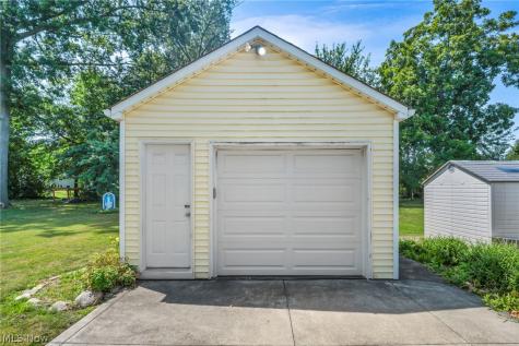 4260 Buckeye Avenue Willoughby OH 44094