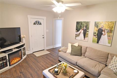 8 Greenbriar Avenue Rittman OH 44270
