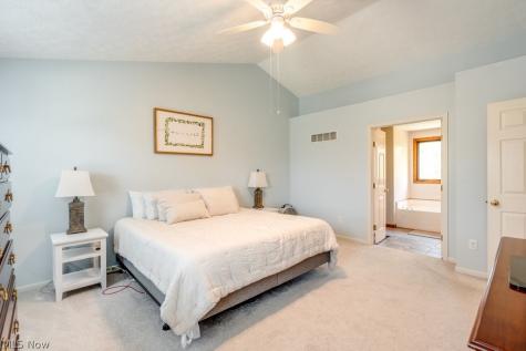 326 Saint Lawrence Circle Northfield OH 44067