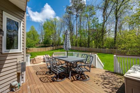 326 Saint Lawrence Circle Northfield OH 44067