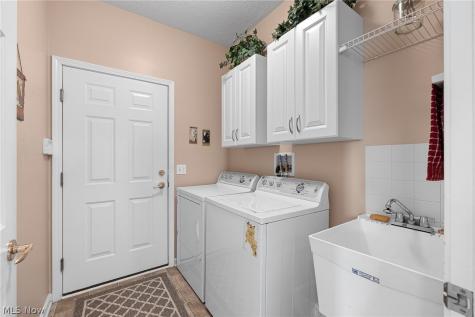 18340 Crystal Lakes Drive North Royalton OH 44133