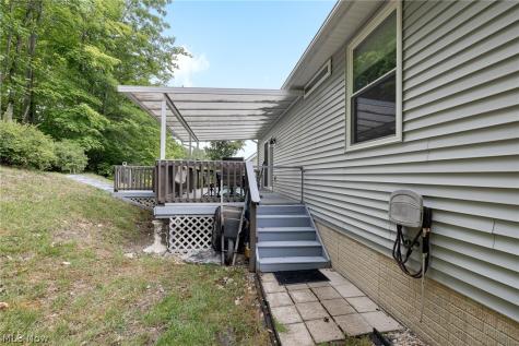 18340 Crystal Lakes Drive North Royalton OH 44133