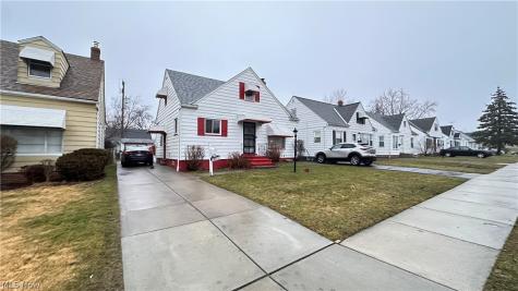 19513 Beverly Avenue Maple Heights OH 44137