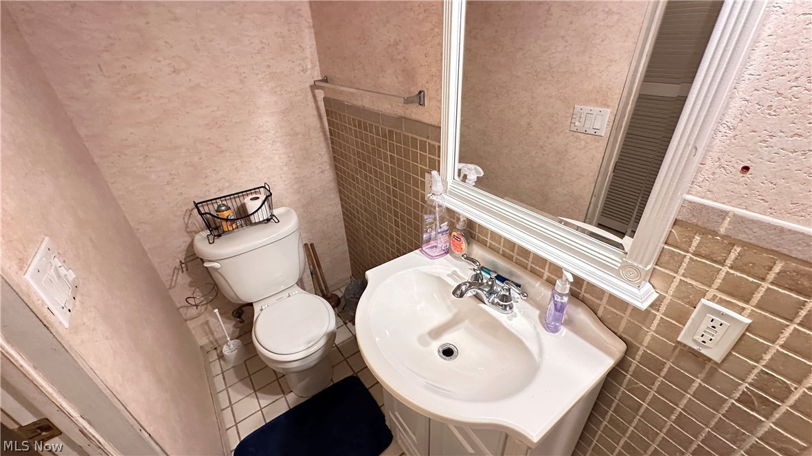 19513 Beverly Avenue Maple Heights OH 44137