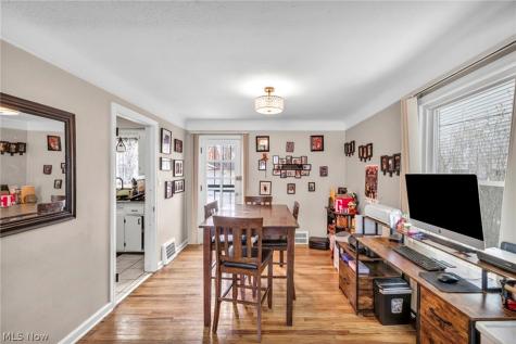 16908 Throckley Avenue Cleveland OH 44128