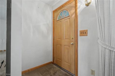 7436 Sugartree Drive Youngstown OH 44512