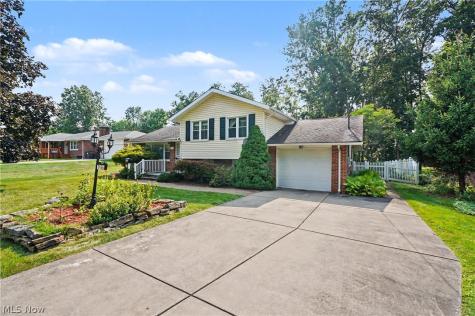 7436 Sugartree Drive Youngstown OH 44512