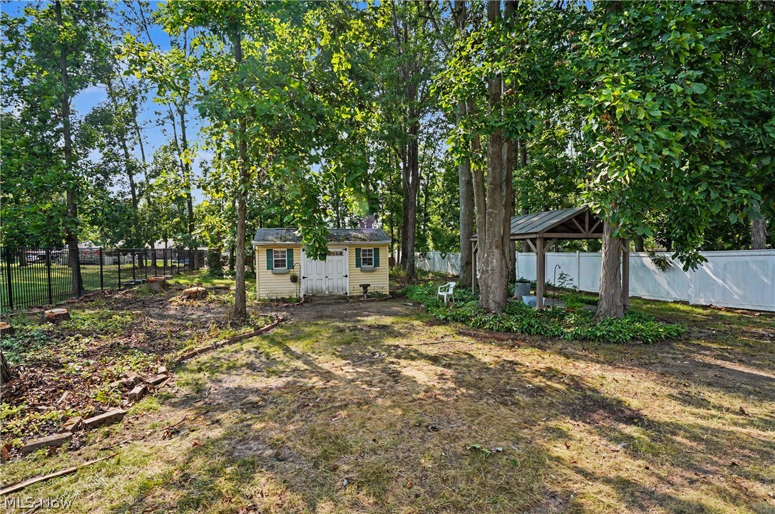 7436 Sugartree Drive Youngstown OH 44512