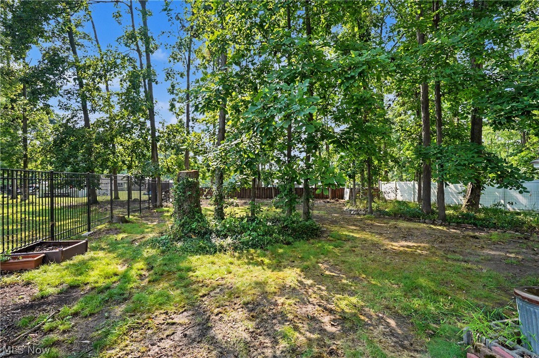 7436 Sugartree Drive Youngstown OH 44512