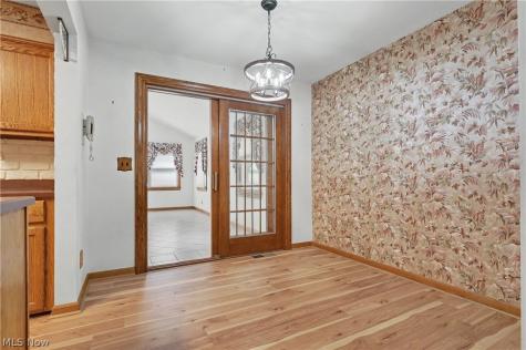 7436 Sugartree Drive Youngstown OH 44512