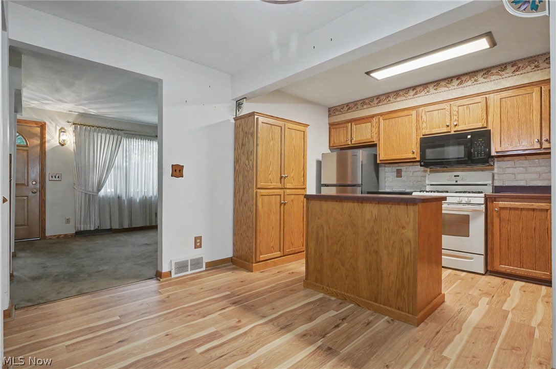 7436 Sugartree Drive Youngstown OH 44512