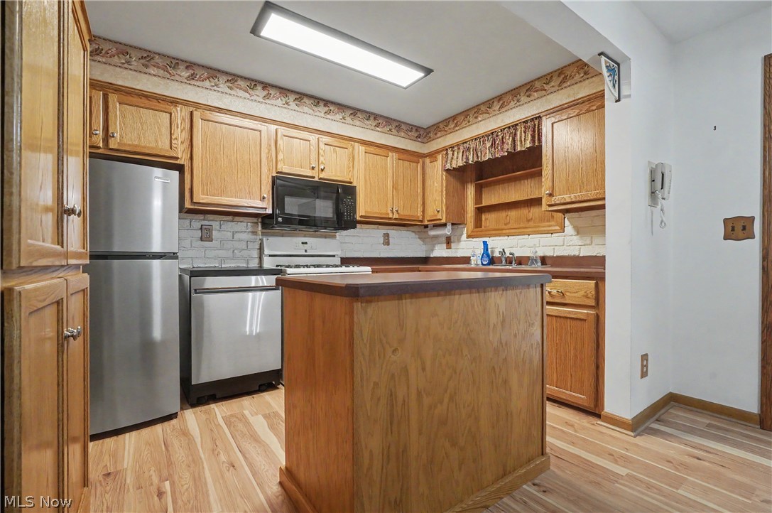 7436 Sugartree Drive Youngstown OH 44512