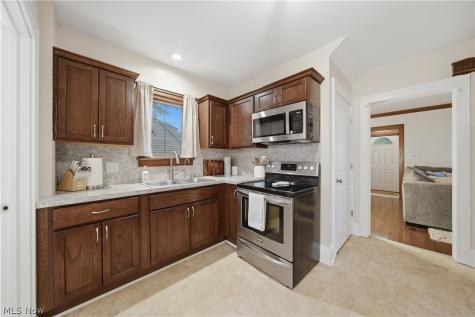 213 33rd Street NW Canton OH 44709