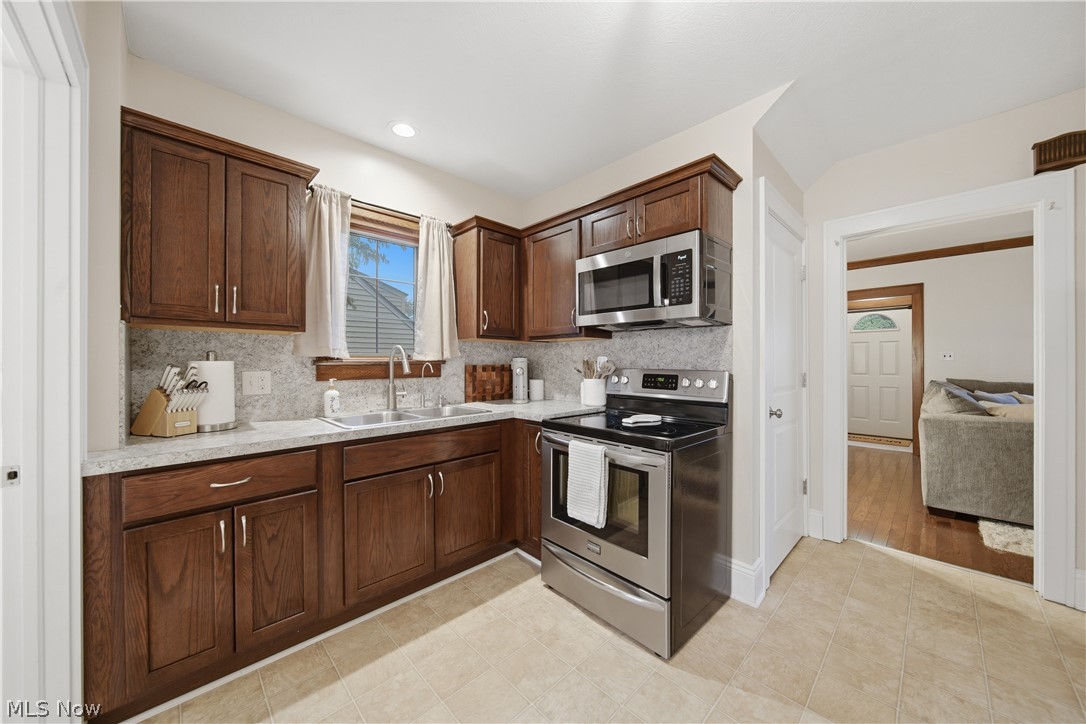 213 33rd Street NW Canton OH 44709