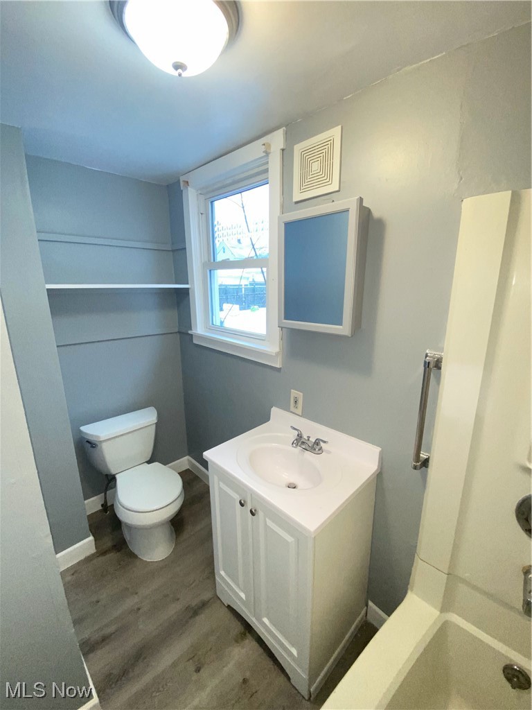3217 Searsdale Avenue Cleveland OH 44109