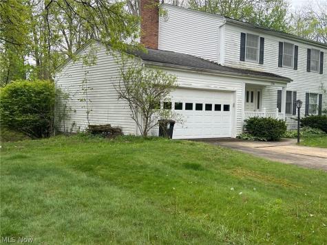 196 Chatham Drive Aurora OH 44202