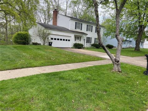 196 Chatham Drive Aurora OH 44202