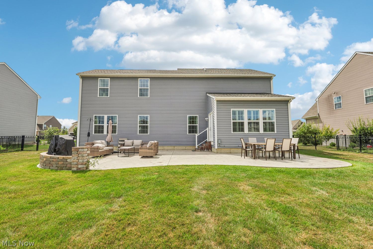 9385 Winfield Lane North Ridgeville OH 44039