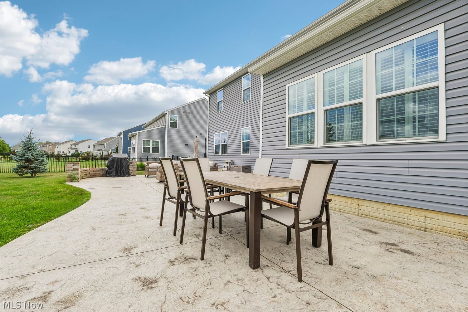 9385 Winfield Lane North Ridgeville OH 44039
