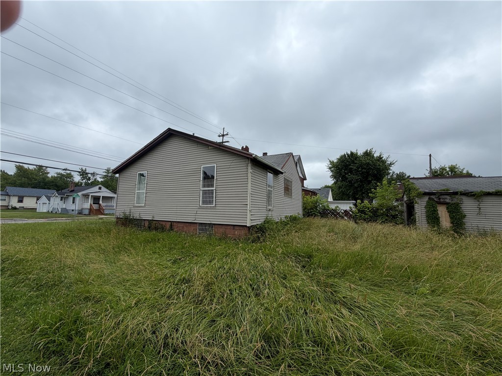 159 Comstock Street NW Warren OH 44483