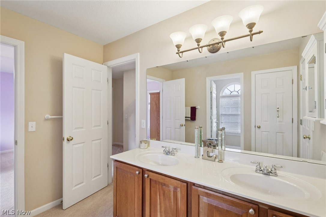 36420 S Park Drive Avon OH 44011