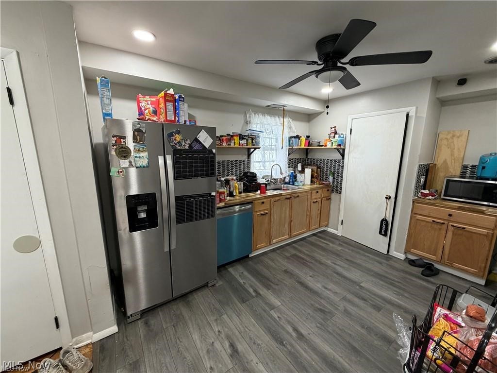3895 E 151st Street Cleveland OH 44128