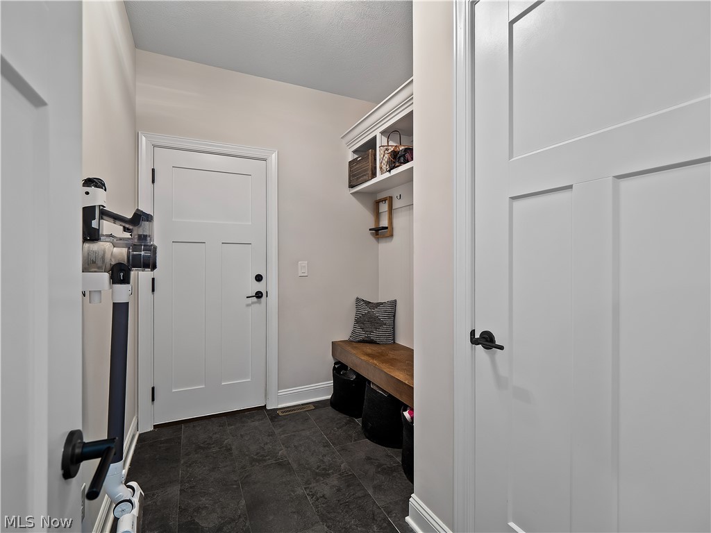 519 Kenilworth Road Bay Village OH 44140