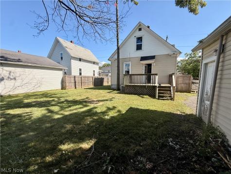 124 W 32nd Street Lorain OH 44055