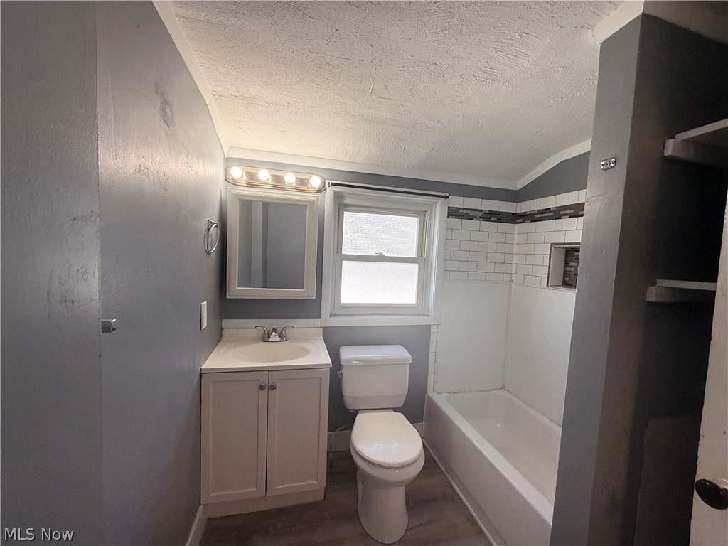124 W 32nd Street Lorain OH 44055
