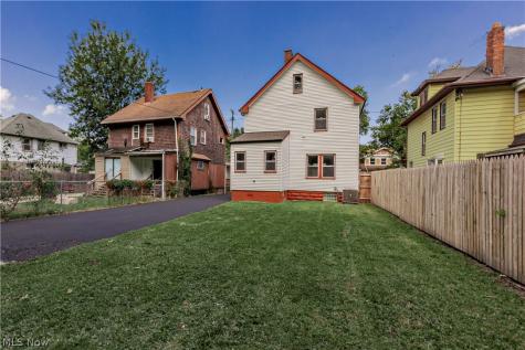 10538 Elmarge Avenue Cleveland OH 44105